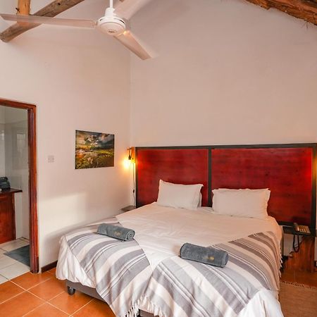 The Little Outlook Bed & Breakfast Victoria Falls Exterior photo