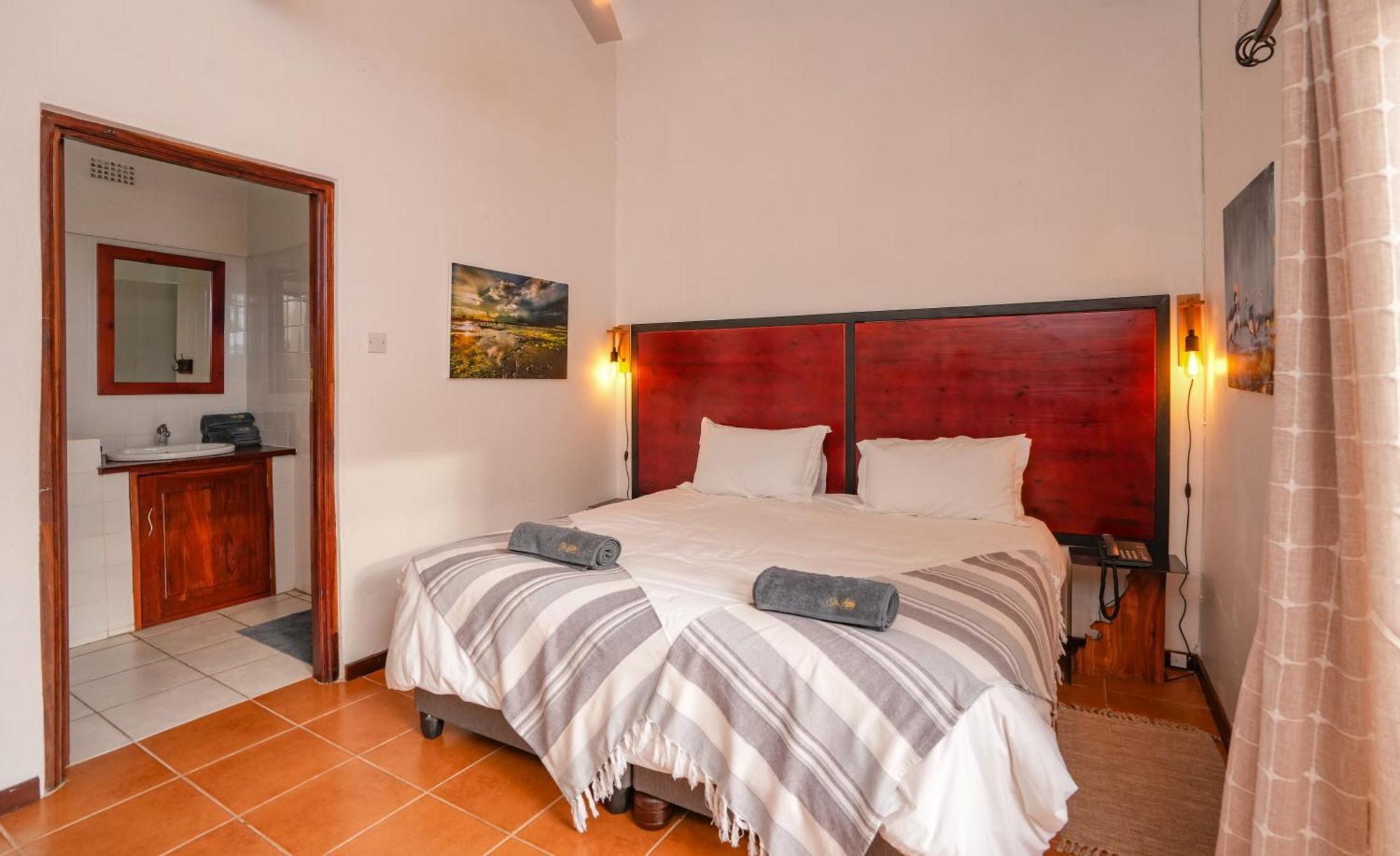 The Little Outlook Bed & Breakfast Victoria Falls Exterior photo